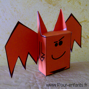 Paper toy Halloween à imprimer gratuit paper toys de chauve souris