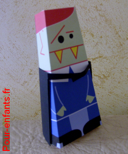 Paper toy Halloween pdf A imprimer pour enfants Samir le petit vampire